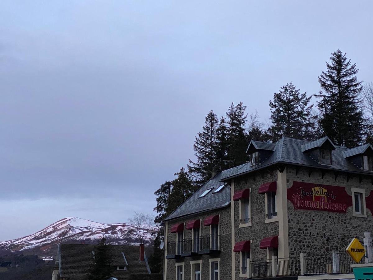 Hotel La Bonne Hotesse Chambon-sur-Lac Eksteriør bilde