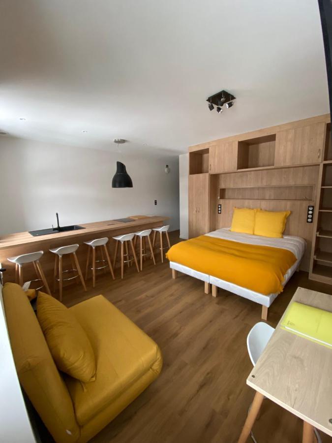 Hotel La Bonne Hotesse Chambon-sur-Lac Eksteriør bilde