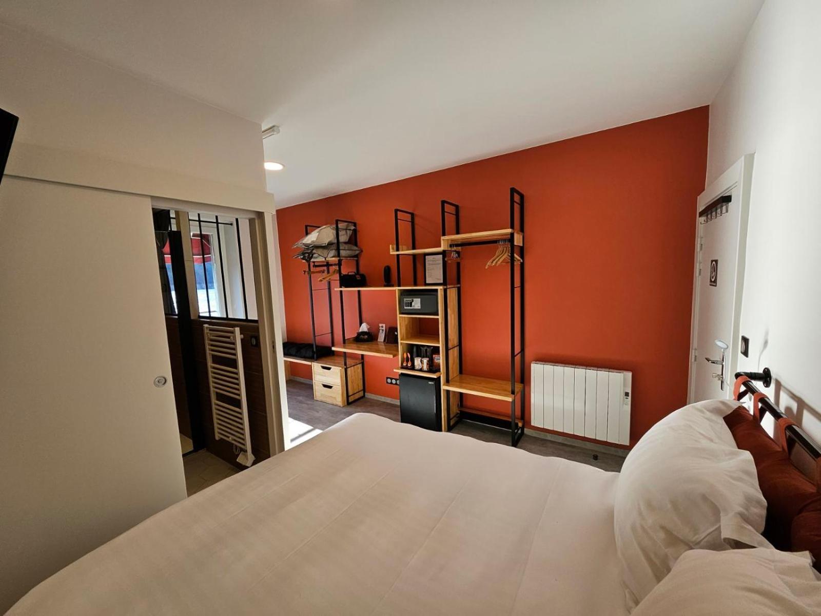 Hotel La Bonne Hotesse Chambon-sur-Lac Eksteriør bilde