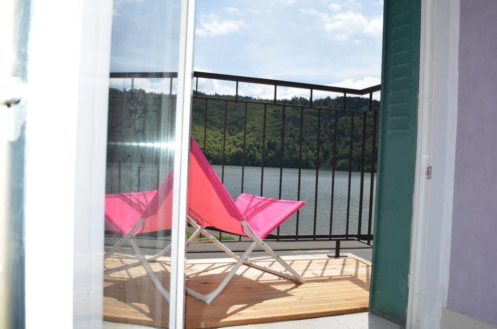 Hotel La Bonne Hotesse Chambon-sur-Lac Eksteriør bilde